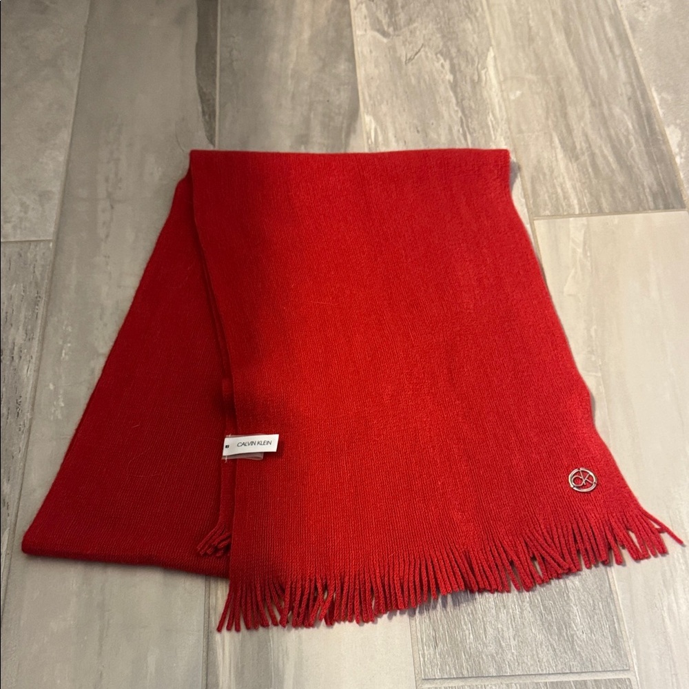 Calvin Klein Bright Red Knit Scarf with Brand Tag Men’s Unisex